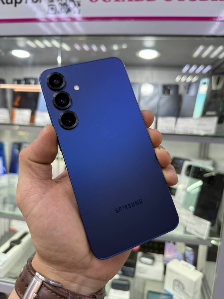 Смартфон Samsung S25 plus 12/256Gb