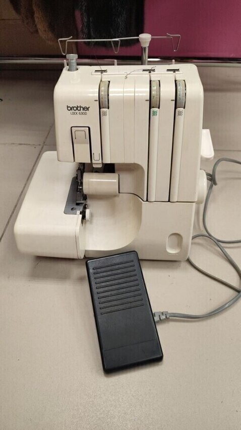 Швейная машина Оверлок Brother Lock 630D