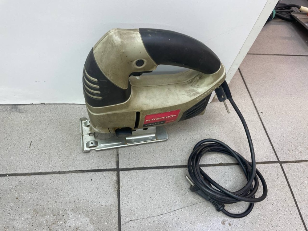 Лобзик  Интерскол