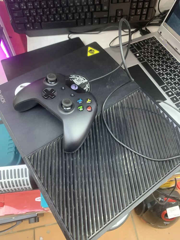 Игровая приставка XBOX ONE 1Т