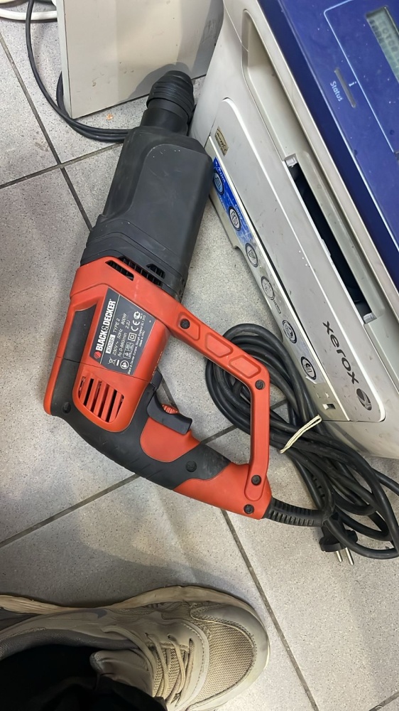 Перфоратор BLACKDECKER