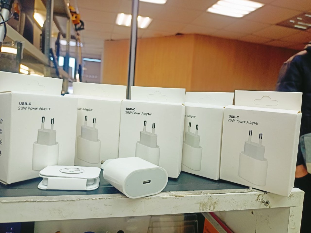 Адаптер Apple №3