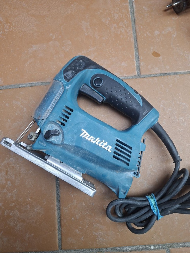 Лобзик Makita 4329