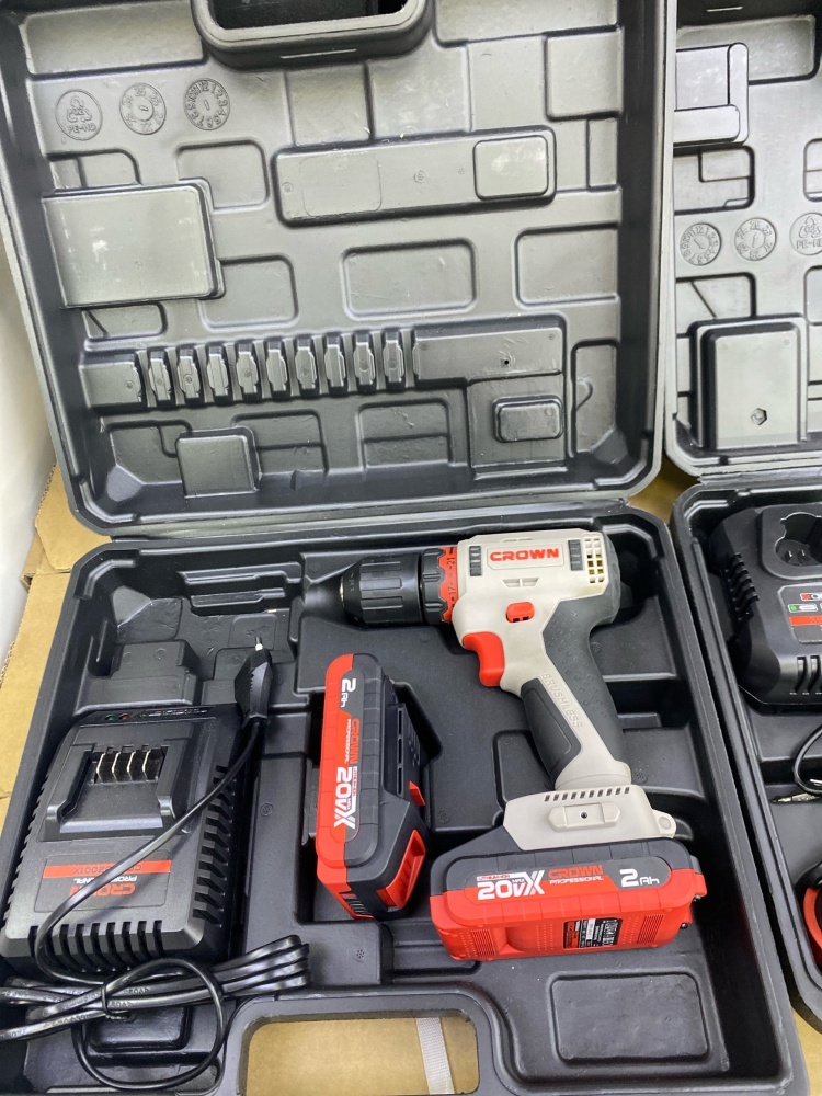 Шуруповерт Crown CT21091HX